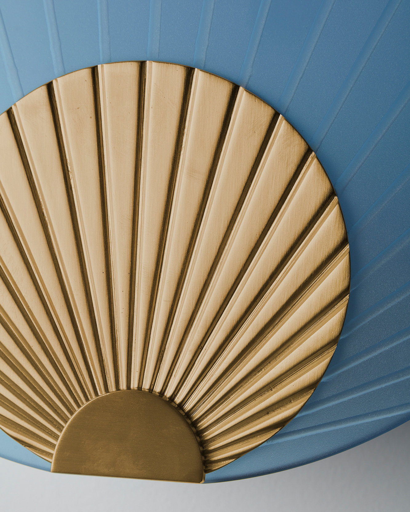 MaikoWMBrushedBrasswithIndigoglass3