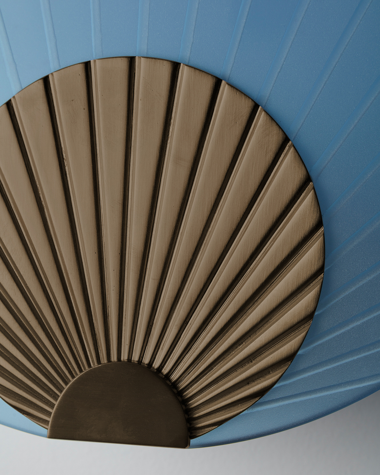 MaikoWMBrushedBronzewithIndigoglass3